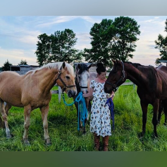 EUC: Old Navy - Floral Sundress 🌻 - Picture 1 of 3